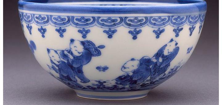 Tea bowl held at Los Angeles Museum of Art, from which the image comes.